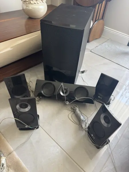 LG ses sistemi hoparlörleri