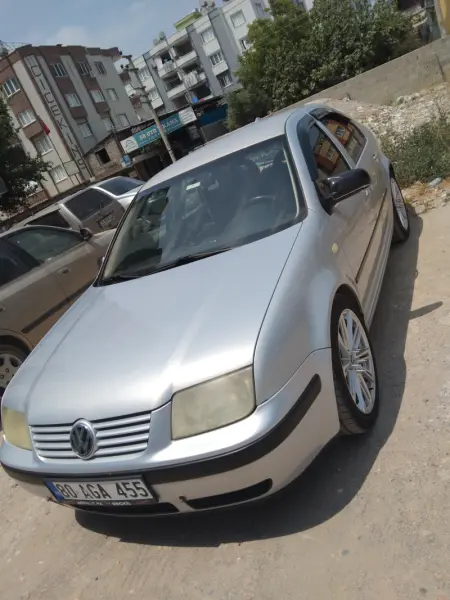 1.6 AKR MOTOR BORA