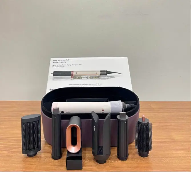 DYSON