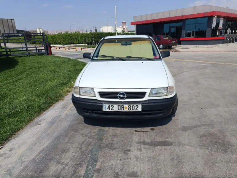 Opel Astra F GL 1.6 16V