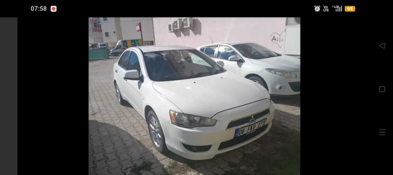 Mitsubishi Lancer