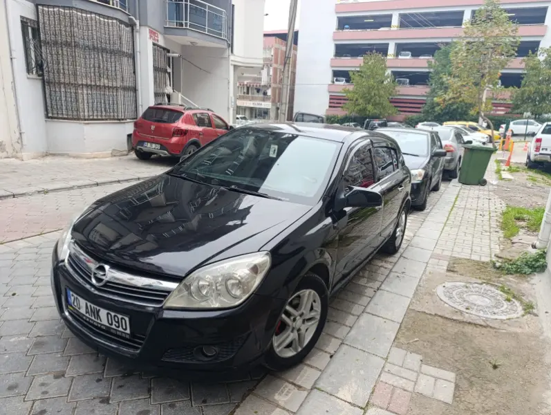 otomatik Opel Astra heşbek temiz arac