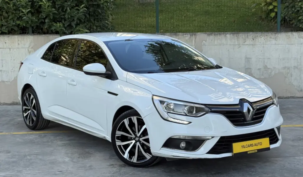 RENAULT MEGANE 1.3 TCE HATASIZ BOYASIZ TRAMERSİZ